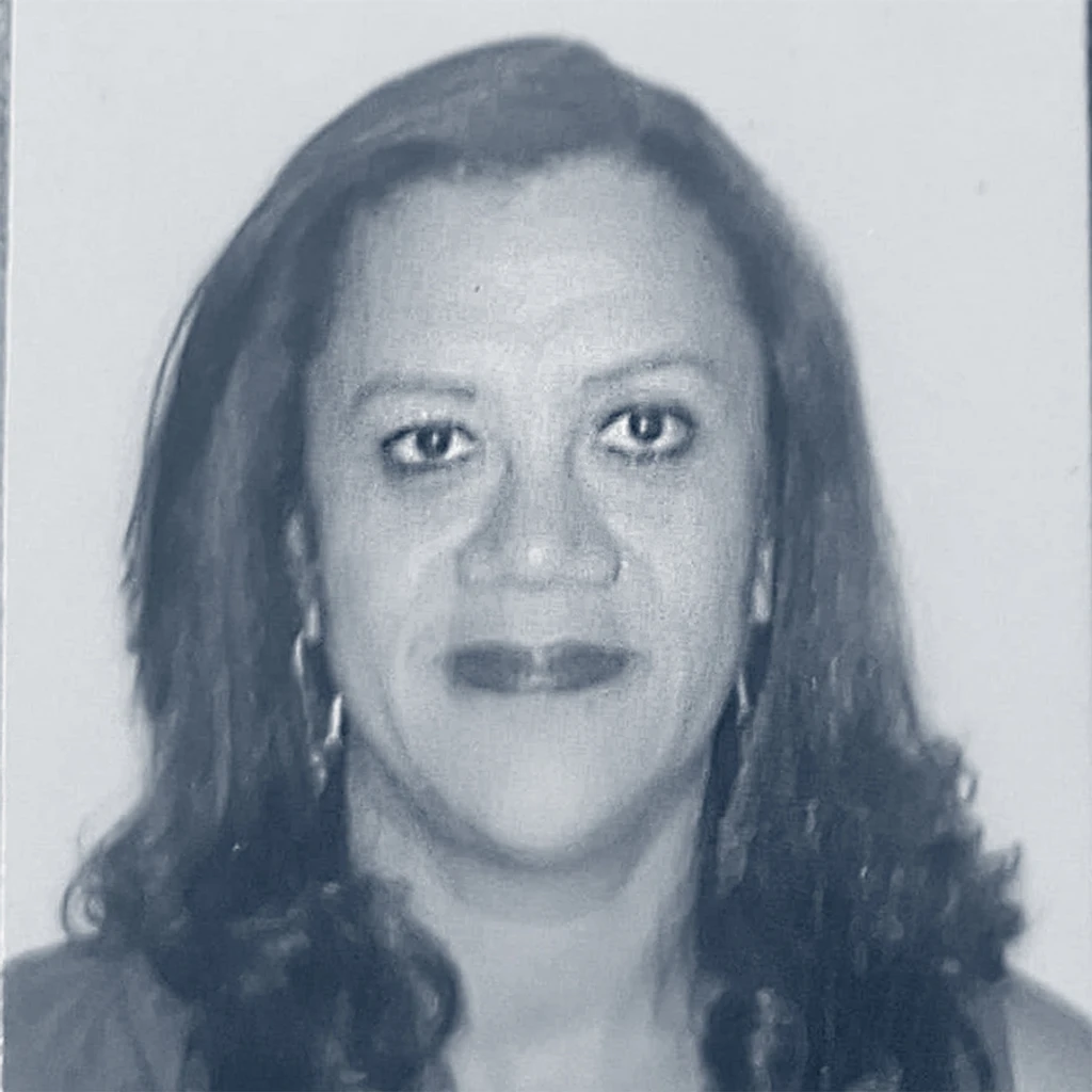 headshot of Tânia Fonseca
