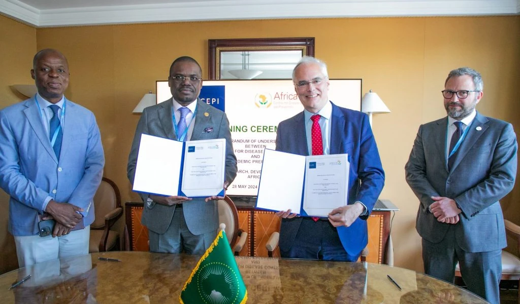 CEPI and Africa CDC signing MoU