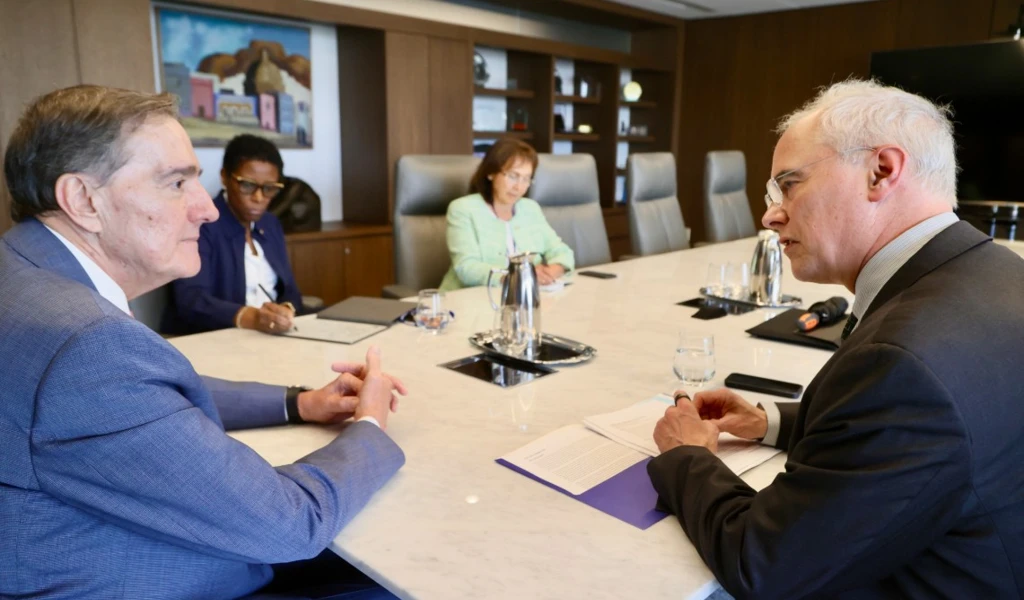 PAHO - Richard Hatchett and Jarbas Barbosa.