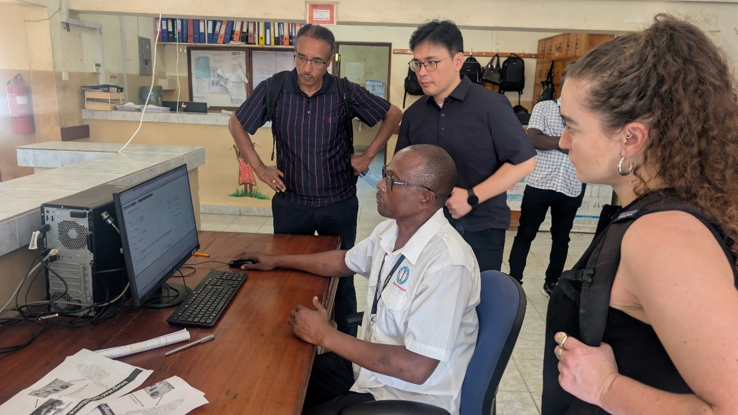 Caption: The ACHIEVE Team introduce CEPI to their work.