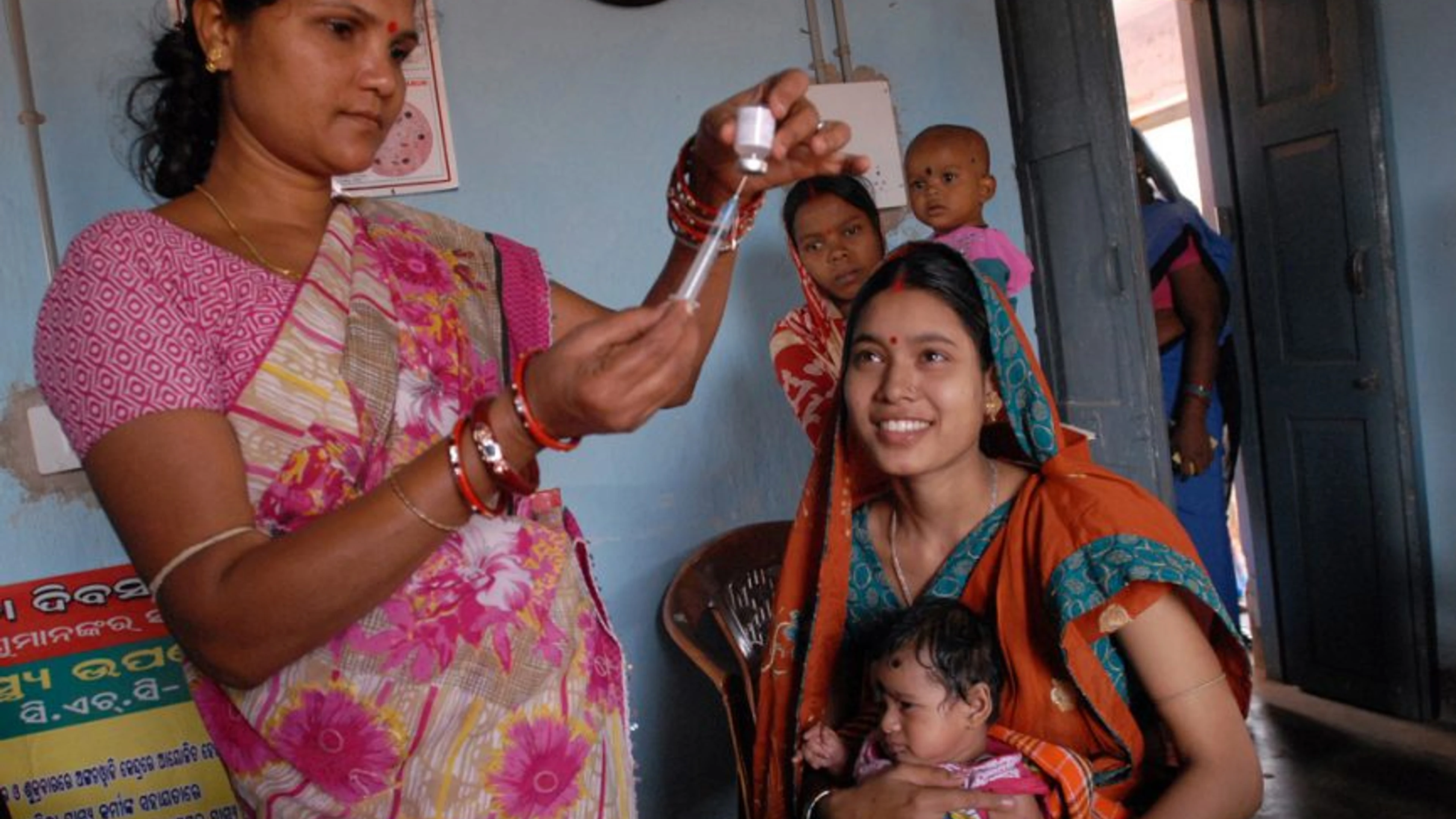 Vaccination in India (source flickr DFID, UK aid, creative commons)